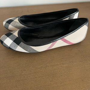 Burberry Flats